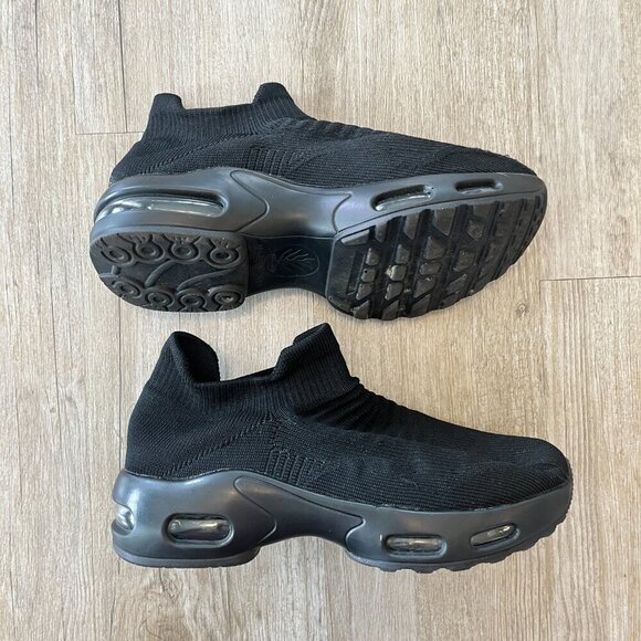 Unisex Black Slip On Work Shoes - W10 / M8 - Picture 2 of 9